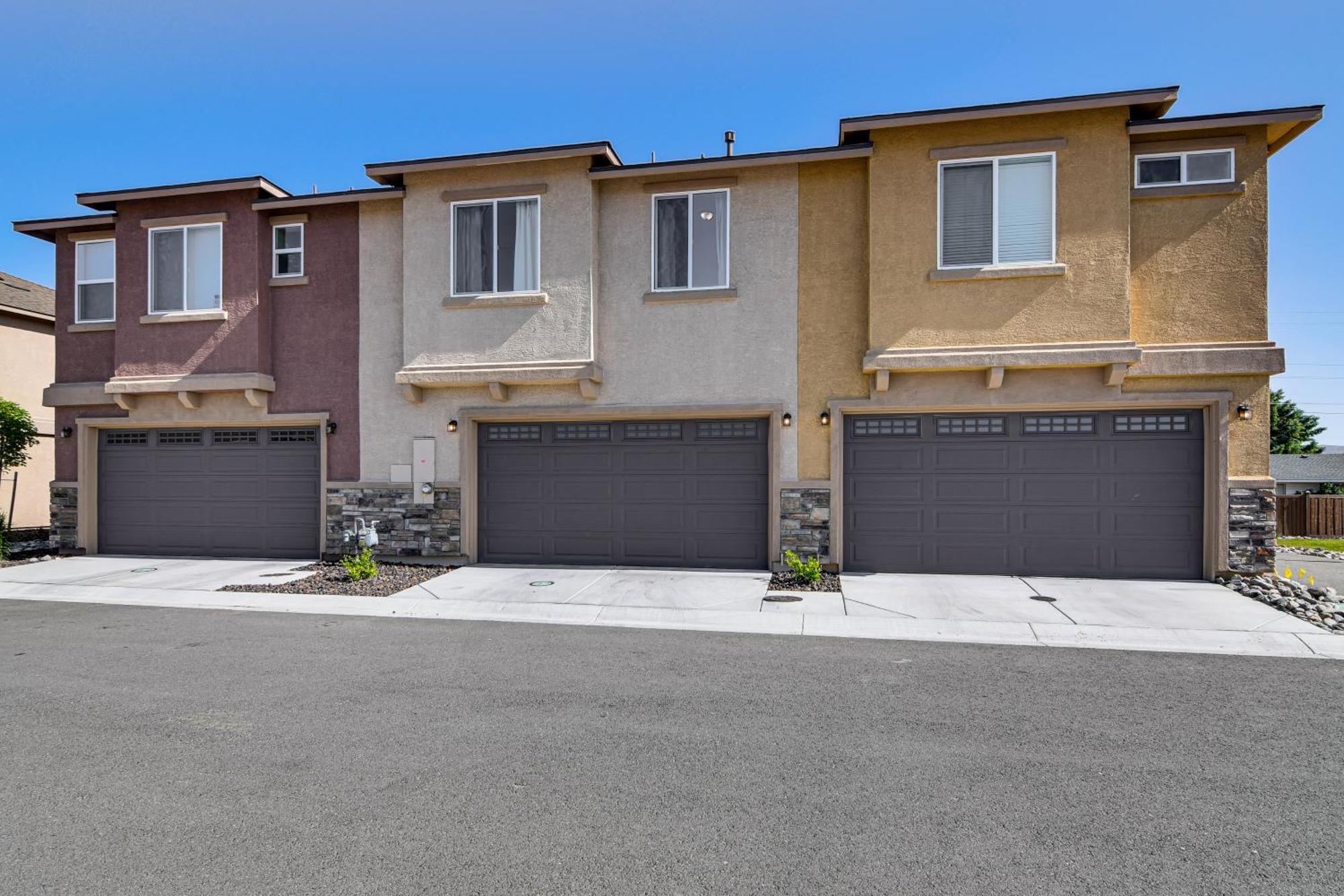 Central Carson City Townhome, 1 Mi To Downtown! エクステリア 写真